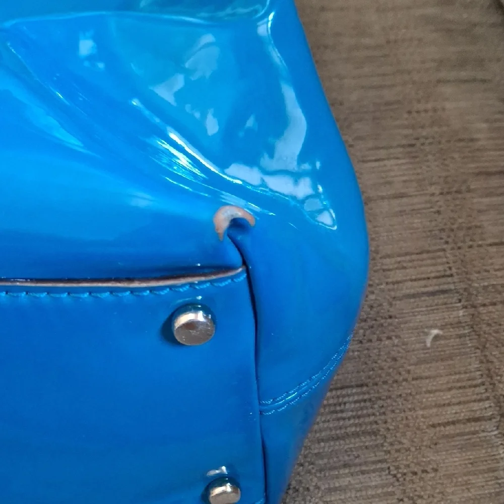 Kate Spade Blue Shoulder Bag with Gold Chain - Picture 5 of 13